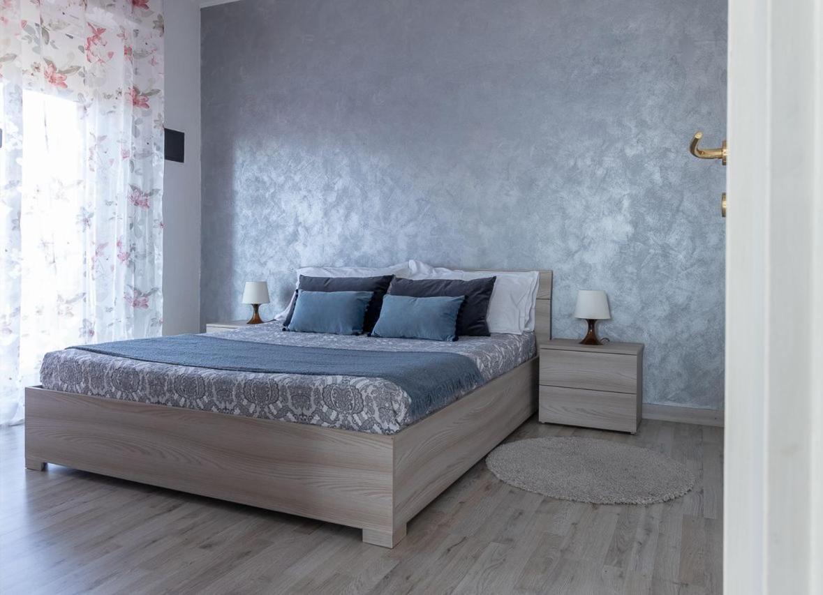 Apartamento Il Girasole Castelletto sopra Ticino Exterior foto
