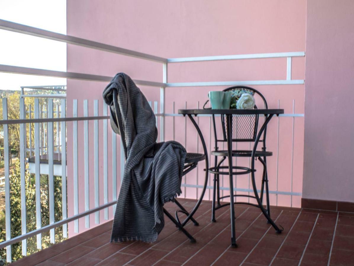 Apartamento Il Girasole Castelletto sopra Ticino Exterior foto